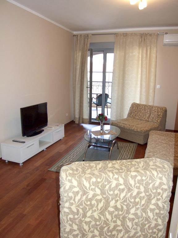 Apartments Oaza 2 Petrovac Екстер'єр фото