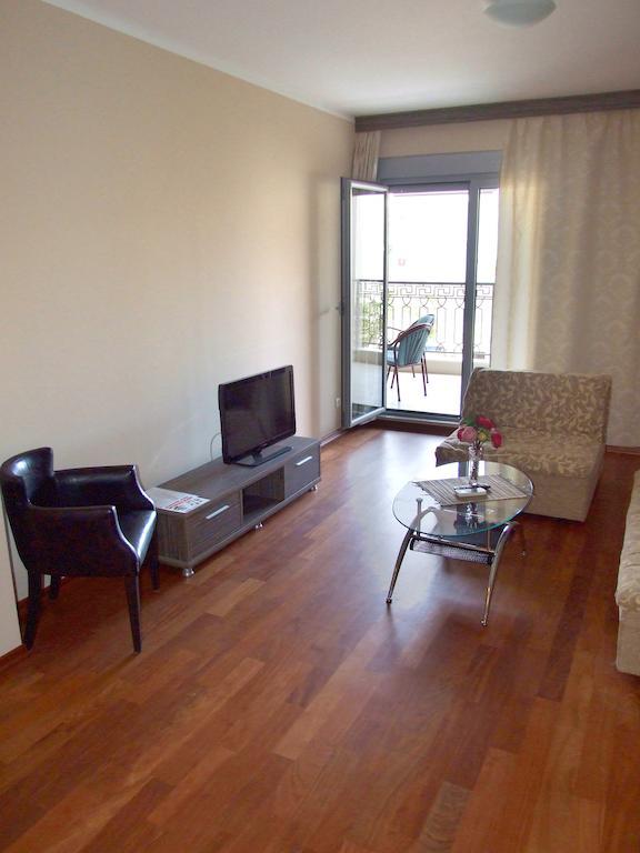 Apartments Oaza 2 Petrovac Екстер'єр фото